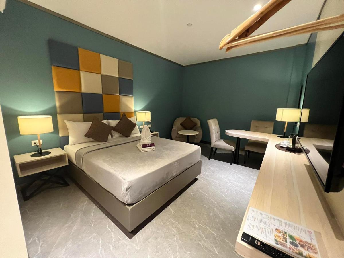 Yes Hotel Imus Cavite Екстериор снимка